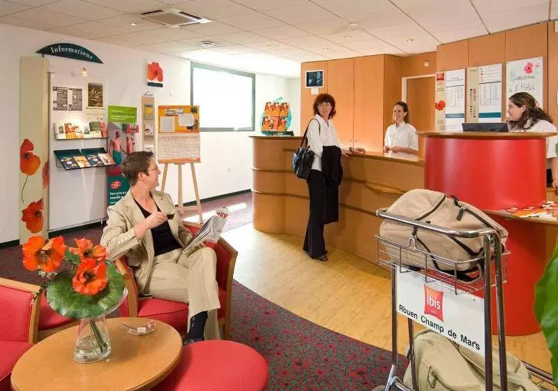 Hotel Ibis Rouen Centre Champ De Mars
