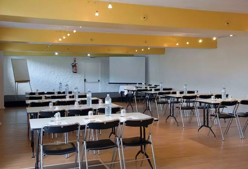 ホテル Le Cardinal Belleileenmer