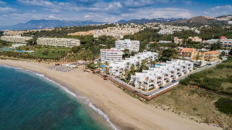 هتل Macdonald Leila Playa Resort