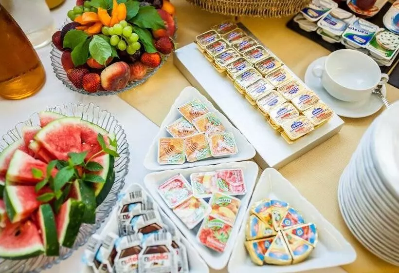 Отель Pod Złotą Różą