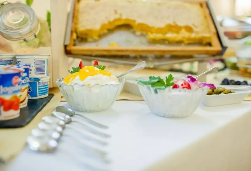 Отель Pod Złotą Różą