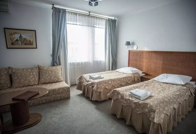 Отель Pod Złotą Różą