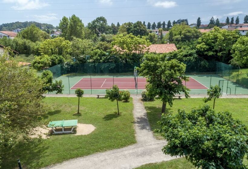 בית מלון כפרי Prestige Odalys Erromardie