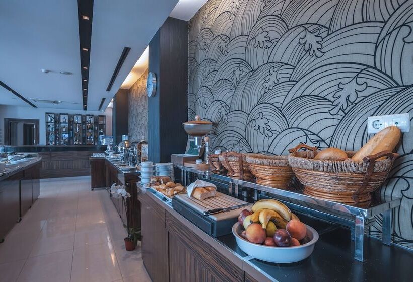 ホテル Riva Reşatbey Luxury