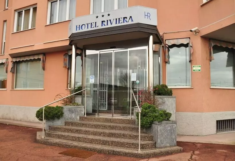 Отель Riviera