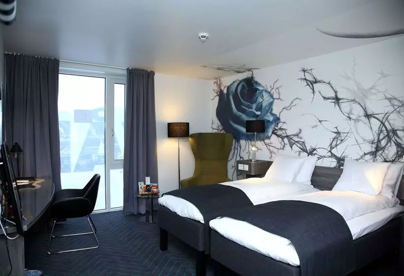 Отель Scandic Rock City