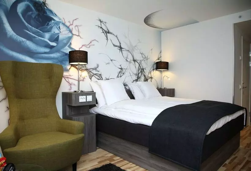 Отель Scandic Rock City