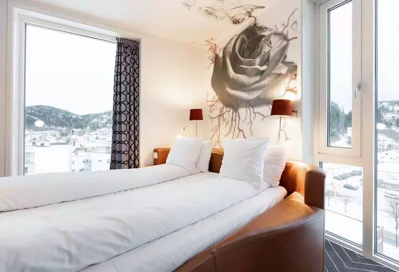 Отель Scandic Rock City