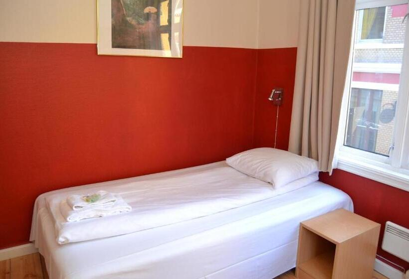 Отель Skansen Hostel