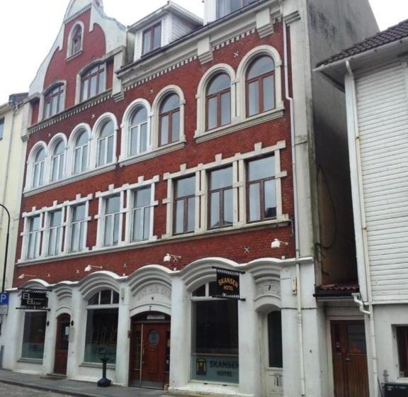 Отель Skansen Hostel