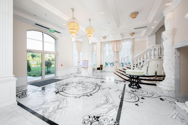 Отель Tresor Le Palais