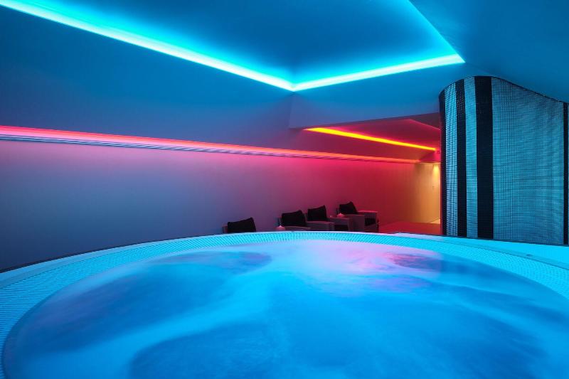 Отель Tresor Le Palais