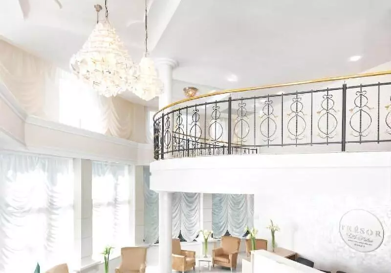 Отель Tresor Le Palais
