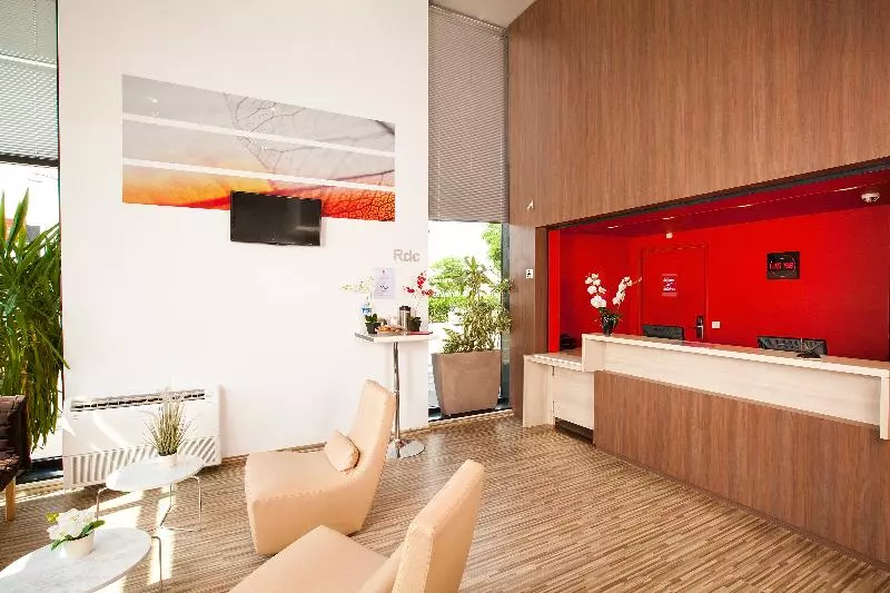 Séjours & Affaires Paris Vitry