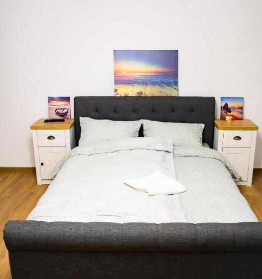 پانسیون Ayana Central House