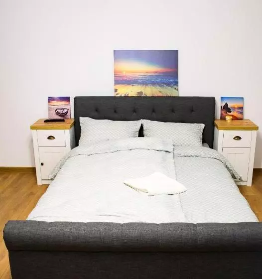 Majatalo Ayana Central House