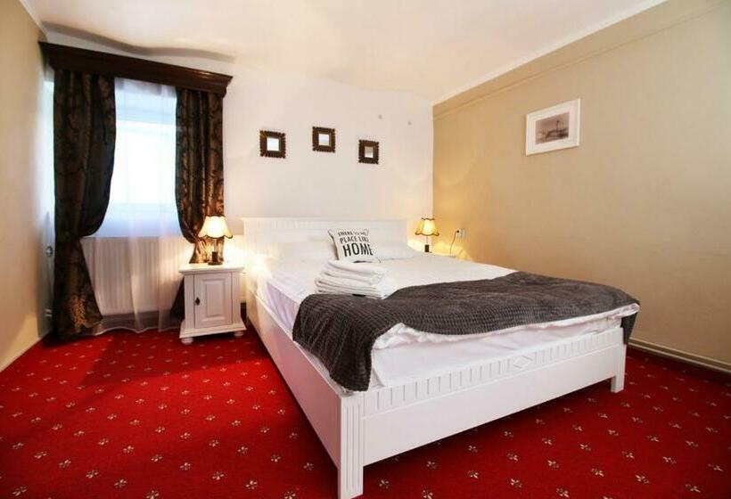 پانسیون Brother S House