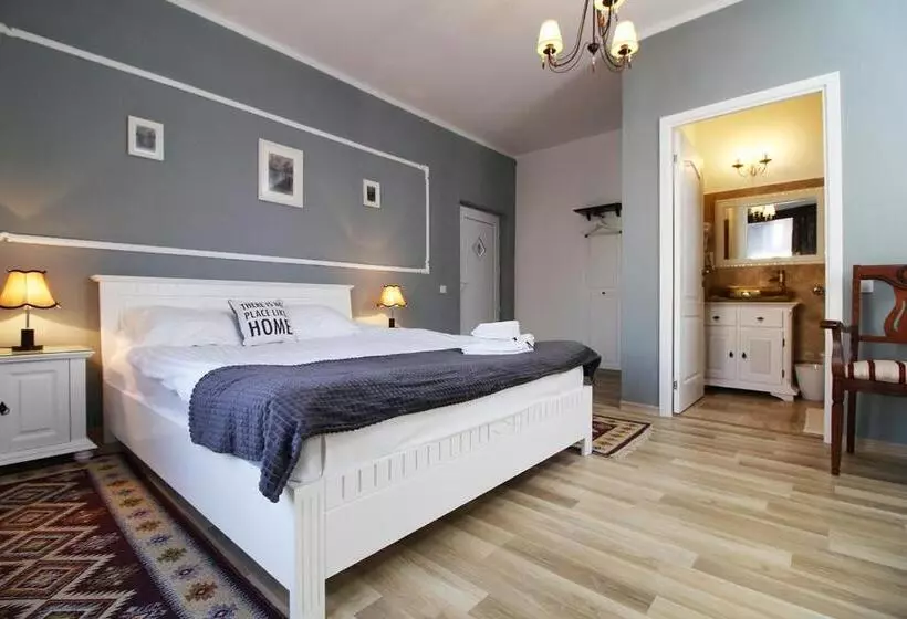 ペンション Brother S House