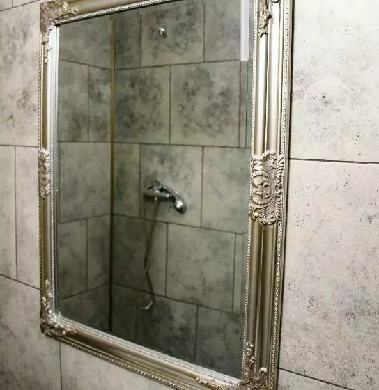 Majatalo Ayana Central House