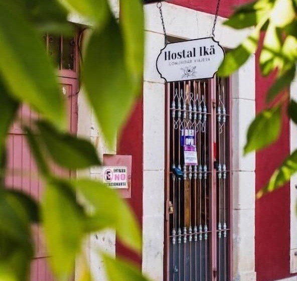 پانسیون Hostal Iká