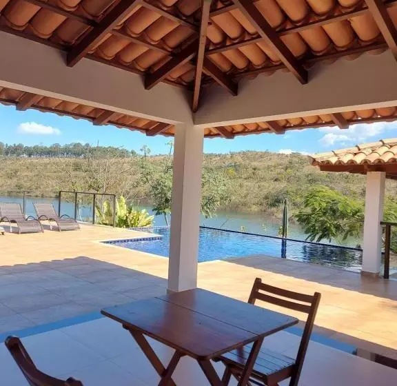 Majatalo Suítes Canaã