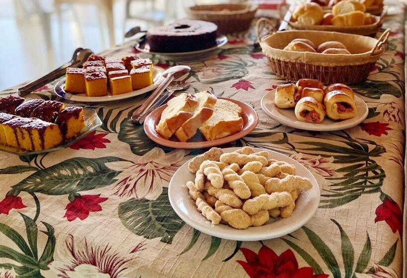 بنسيون Suítes Canaã