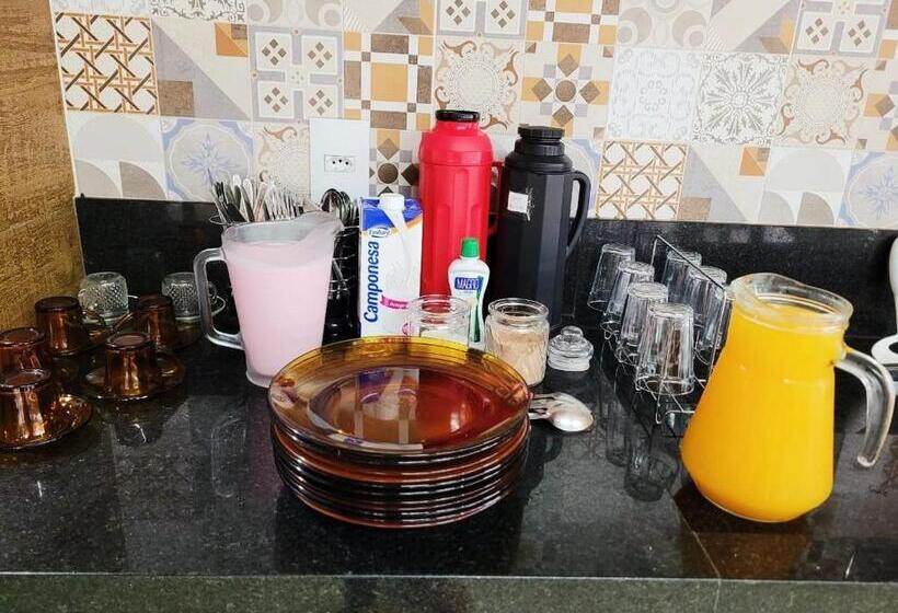 بنسيون Suítes Canaã