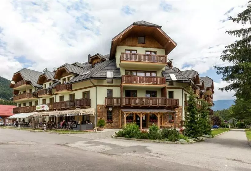 Apartment House Kamzík 9