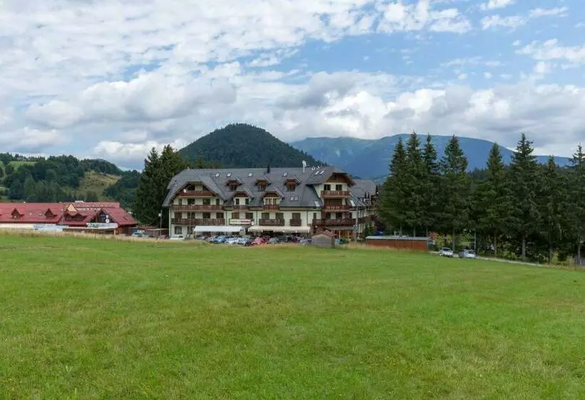 Apartment House Kamzík 9