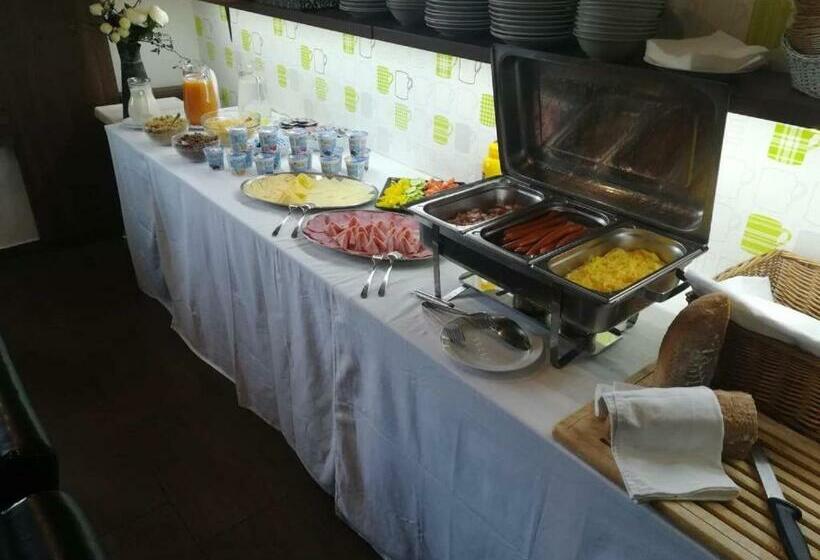 Apartment House Kamzík 9