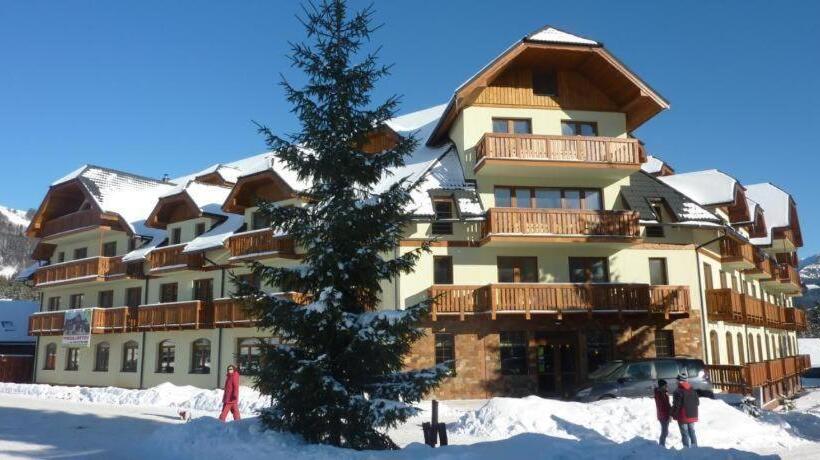 Apartment House Kamzík 9