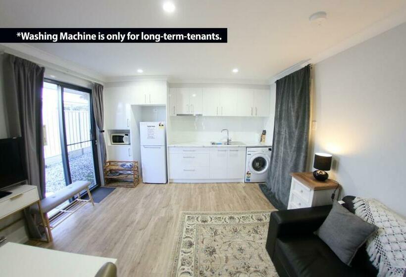 ベッドアンドブレックファースト Granny Flat Next To Golf Course