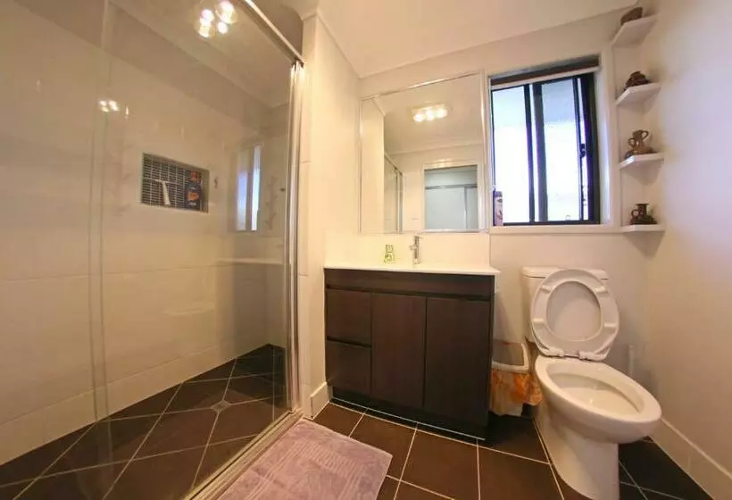 Aamiaismajoitus (B&B) Granny Flat Next To Golf Course