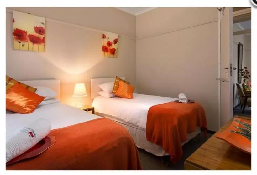 Aamiaismajoitus (B&B) Hillside Guest House