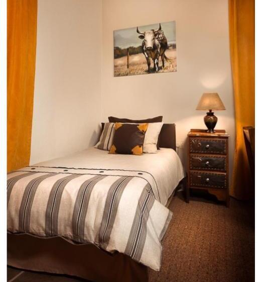 ベッドアンドブレックファースト Hillside Guest House