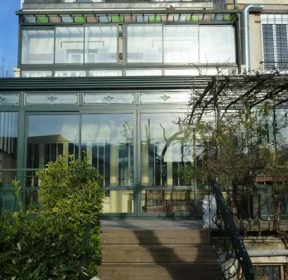 تختخواب و صبحانه Libération Maison D Hotes