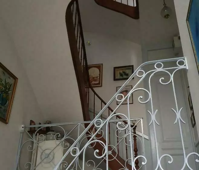 تختخواب و صبحانه Libération Maison D Hotes