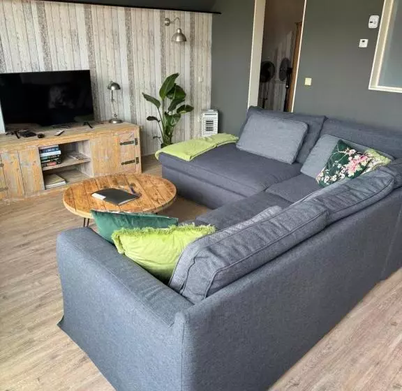 Aamiaismajoitus (B&B) Ontbijt Bij De Boerenmeid