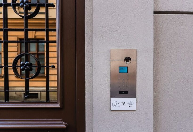 City Castle Apartments Free Parking