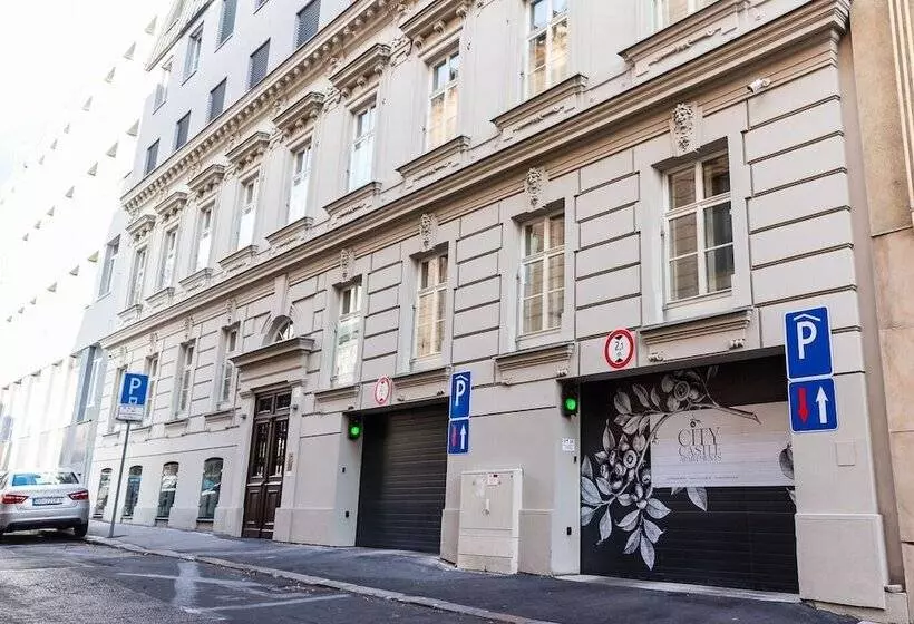 City Castle Apartments Free Parking