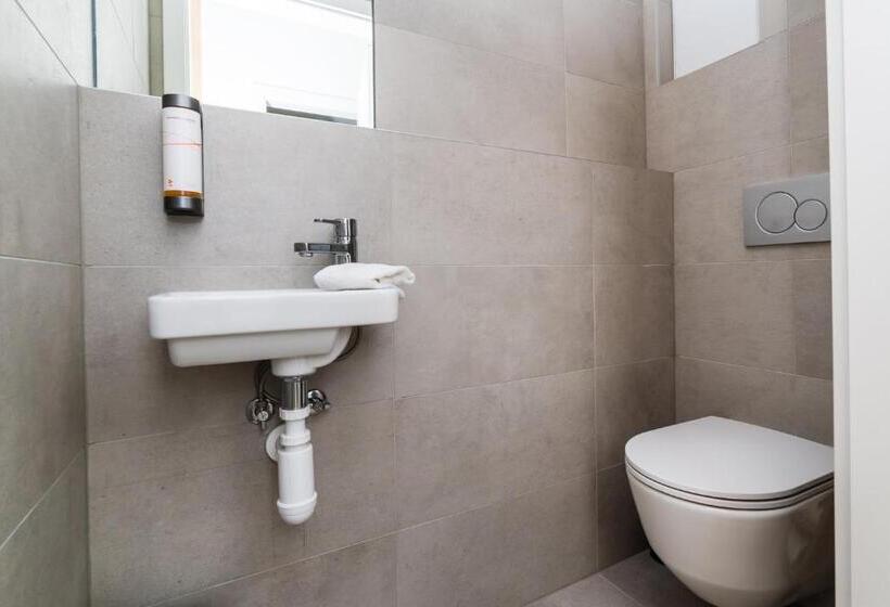 City Castle Apartments Free Parking