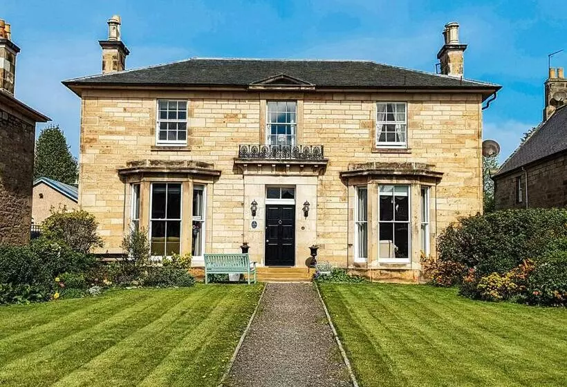 Moraybank Bed & Breakfast