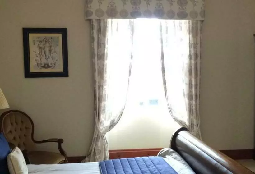 Moraybank Bed & Breakfast