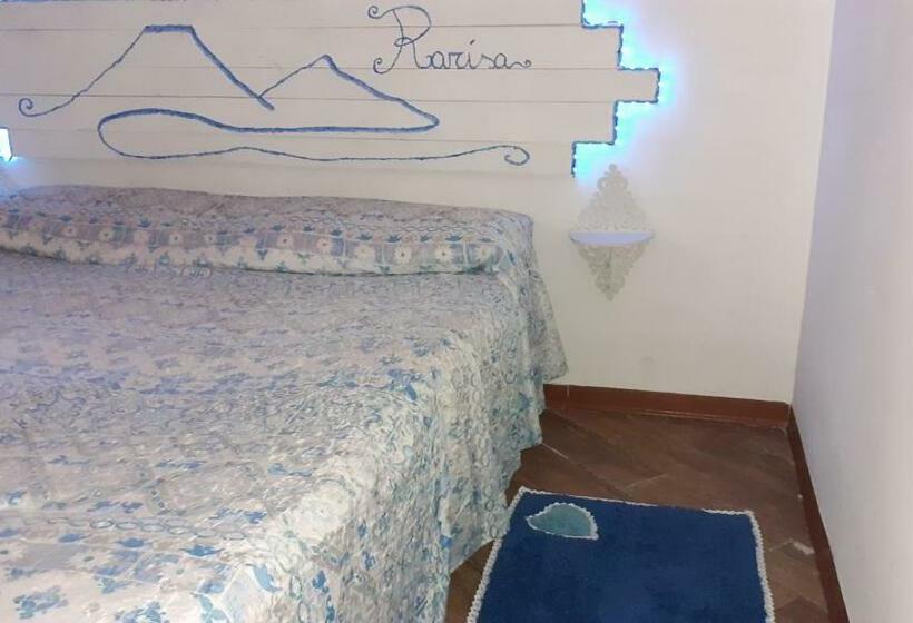 پانسیون Camera Rarisa Napoli Centro