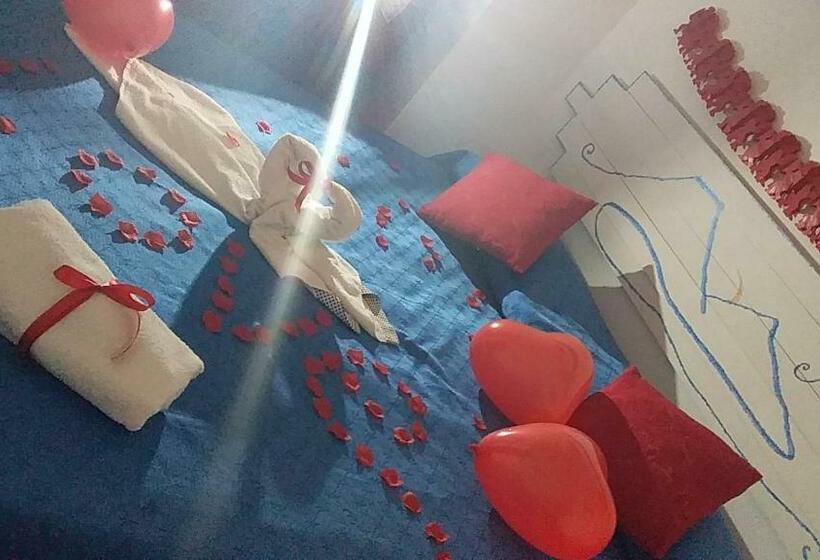 پانسیون Camera Rarisa Napoli Centro