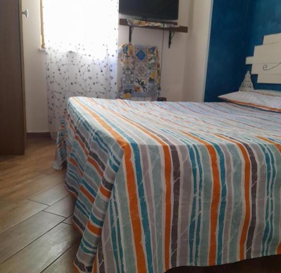 پانسیون Camera Rarisa Napoli Centro