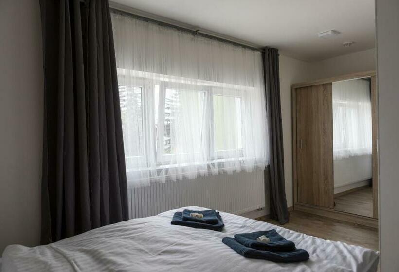 Majatalo Novohradská