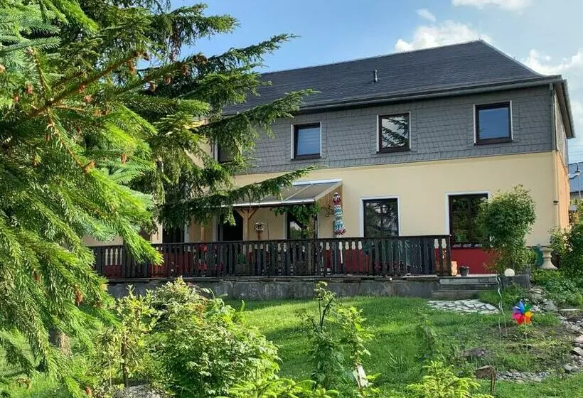 Retkeilymaja Landhotel Elterlein