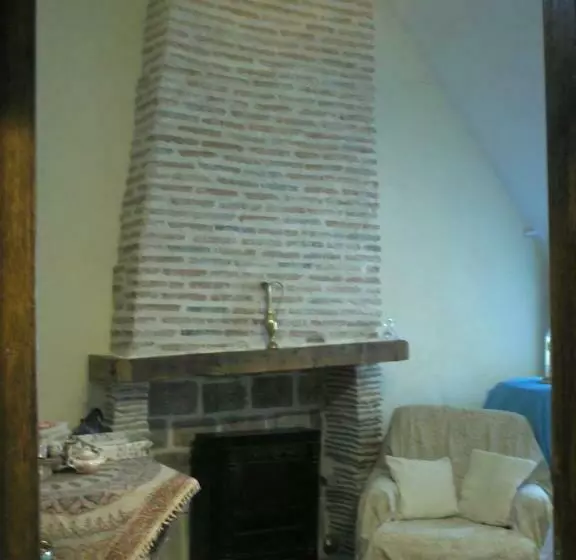 Aamiaismajoitus (B&B) Maison De La Loire