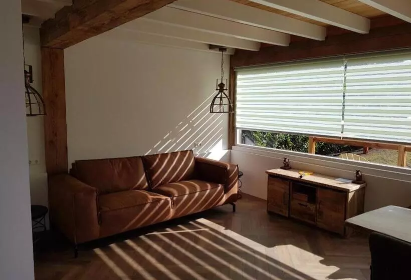 De Cromvoirtse Bed And Breakfast